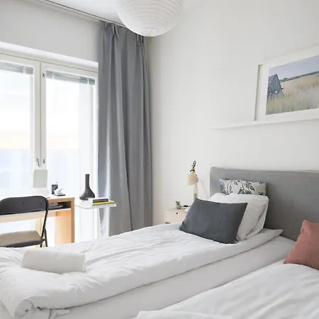 Fredika, Modern 1br,tripla Pasila Prime Location, Parking, Train Station Near Apartment *