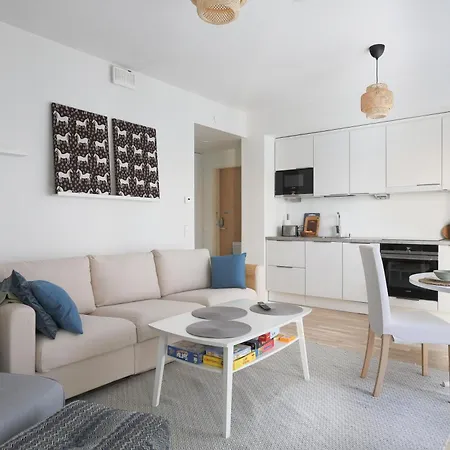 Fredika, Modern 1br,tripla Pasila Prime Location, Parking, Train Station Near Apartment Helsinki